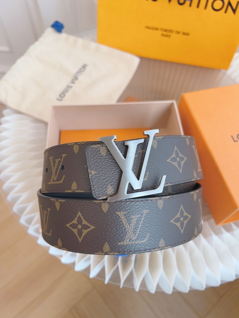 l0vis Vvtt0n belts